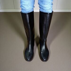 Stuart Weitzman The Griffin Dovetail Rubber Black Glossy Tall Rain Boots Size 10